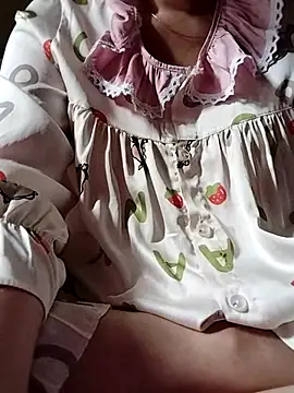 Liveloveyou online show from 10.26.25