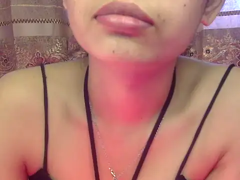 Snapshot of fairyy_tale chatting on 11.20.25 fairyy tale online show from 11.20.25