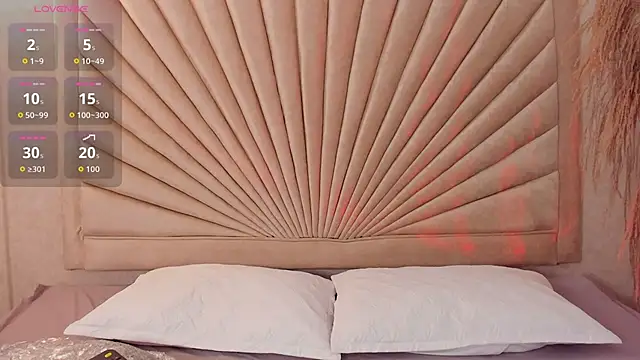 Snapshot of Emma_duff chatting on 11.25.25 Emma duff online show from 11.25.25