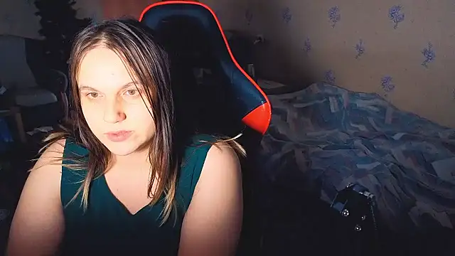 Snapshot of CherylVinyl chatting on 01.17.26 CherylVinyl online show from 01.17.26