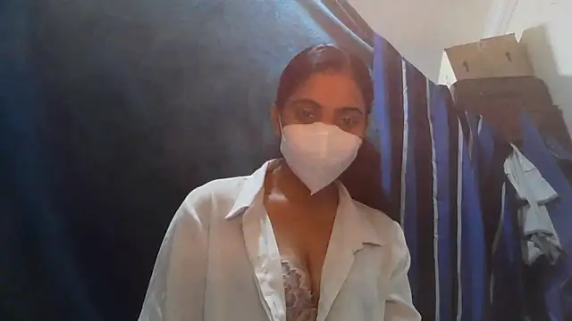 Snapshot of shainiasha1 chatting on 06.07.26 shainiasha1 online show from 06.07.26