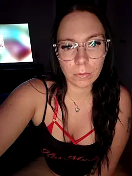 Snapshot of NordicNaughty chatting on 12.17.25 NordicNaughty online show from 12.17.25