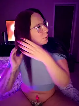 Snapshot of NordicNaughty chatting on 12.22.25 NordicNaughty online show from 12.22.25