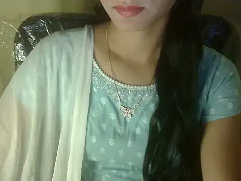 Shezi N online show from 12.05.25