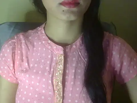 Shezi N online show from 04.26.26