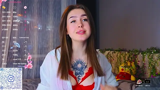 TinyMollys online show from 12.18.25