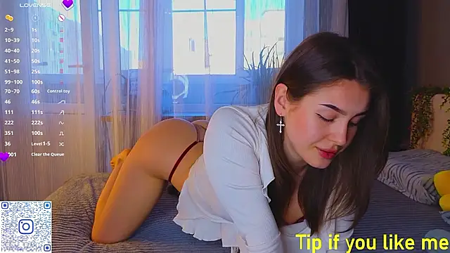 Snapshot of TinyMollys chatting on 03.12.26 TinyMollys online show from 03.12.26