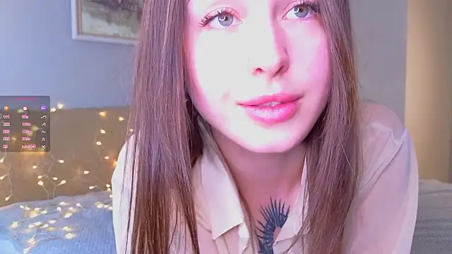 Snapshot of TinyMollys chatting on 03.15.26 TinyMollys online show from 03.15.26