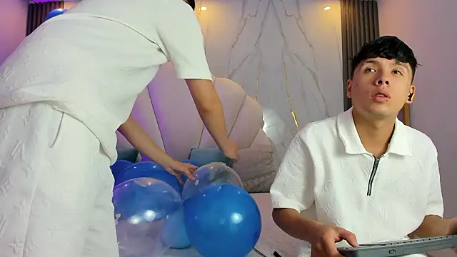 hoot booys  online show from 02.19.26