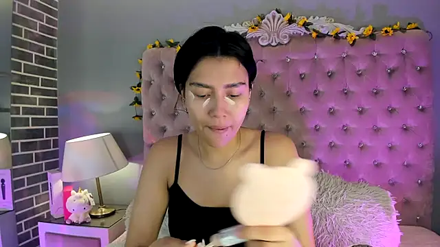 Snapshot of TanyaBello chatting on 06.30.26 TanyaBello online show from 06.30.26