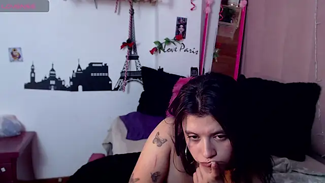 petite coral online show from 03.22.26