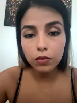 Snapshot of valentinaa99 chatting on 10.25.25 valentinaa99 online show from 10.25.25