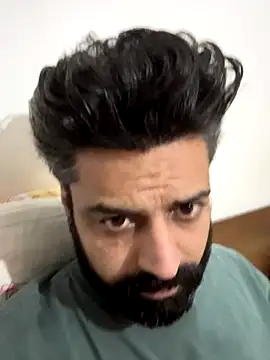 Snapshot of SoulHunt9 chatting on 10.28.25 SoulHunt9 online show from 10.28.25