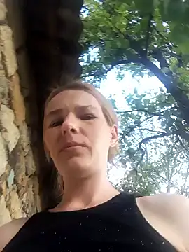 Snapshot of Coare_Cindy chatting on 05.23.26 Coare Cindy online show from 05.23.26