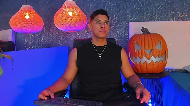 Zayne cross online show from 10.22.25