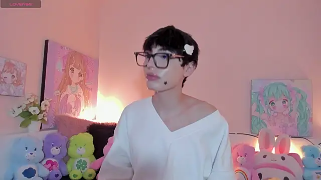 Strawberry Kitty  online show from 03.09.26