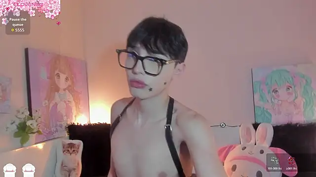 Strawberry Kitty  online show from 03.20.26