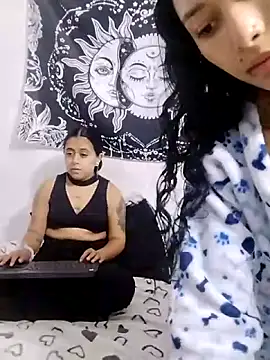 emily n abby online show from 04.25.26