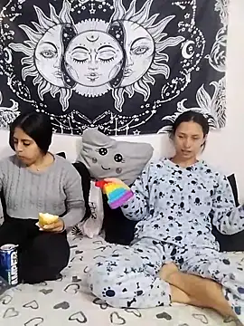 emily n abby online show from 04.27.26