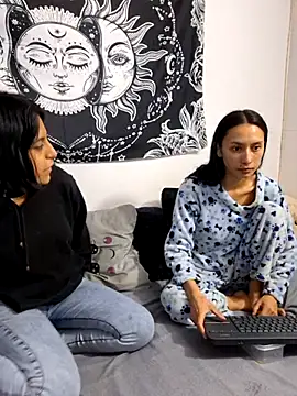 emily n abby online show from 06.27.26