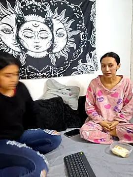 emily n abby online show from 07.02.26