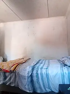 Snapshot of Roronae chatting on 10.25.25 Roronae online show from 10.25.25