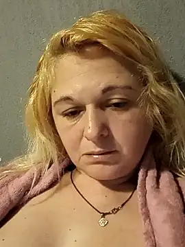 Catallita69 online show from 10.18.25