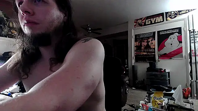 biggerisbetter12 online show from 10.20.25