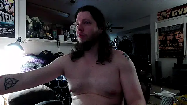 biggerisbetter12 online show from 11.19.25