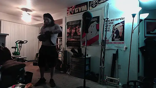 biggerisbetter12 online show from 04.28.26