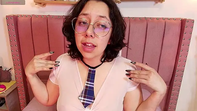 Milie yue online show from 10.25.25