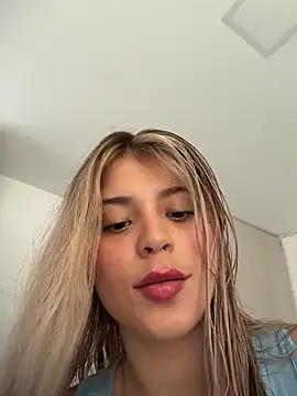 Snapshot of _Alicee_1 chatting on 11.15.25 Alicee 1 online show from 11.15.25