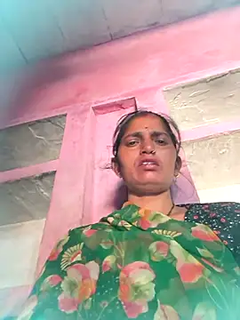 Snapshot of Pooja_shre chatting on 04.10.26 Pooja shre online show from 04.10.26