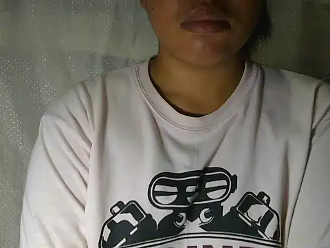 Snapshot of ChubbyButty chatting on 11.25.25 ChubbyButty online show from 11.25.25