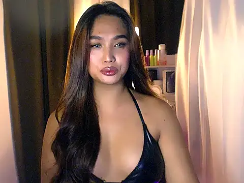 Snapshot of BigBrownCock_Candice chatting on 06.22.26 BigBrownCock Candice online show from 06.22.26