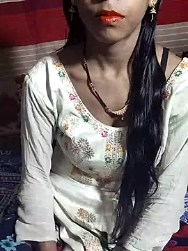 Snapshot of Itz_Aisha__ chatting on 11.04.25 Itz Aisha online show from 11.04.25