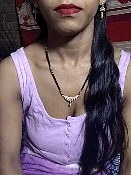 Snapshot of Itz_Aisha__ chatting on 11.06.25 Itz Aisha online show from 11.06.25