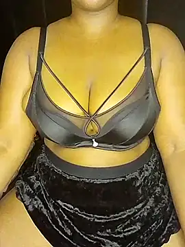 Snapshot of hot_princesss chatting on 11.02.25 hot princesss online show from 11.02.25