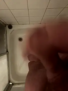 Snapshot of Ing-O2 chatting on 11.02.25 Ing-O2 online show from 11.02.25