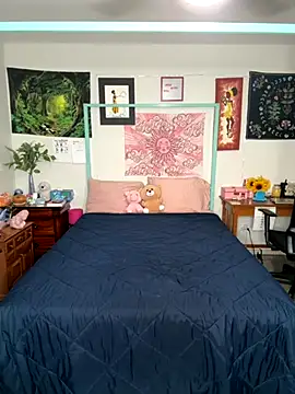 DaisyMynx online show from 11.06.25