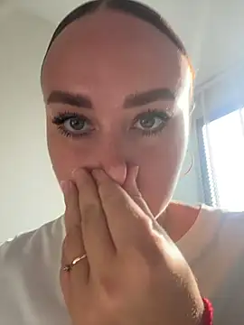 KiraSunshine online show from 03.16.26