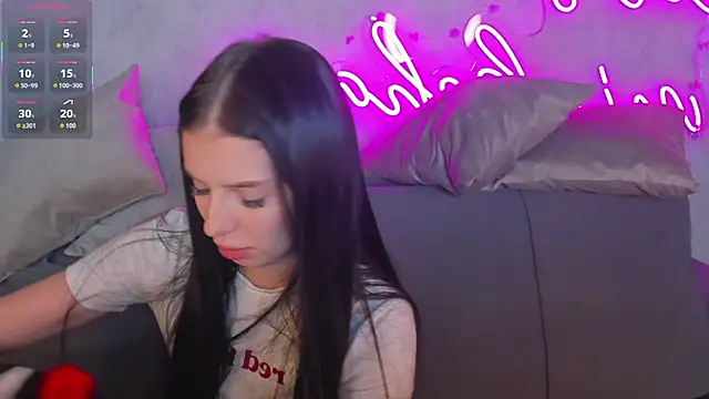 Eva Mayers online show from 11.19.25