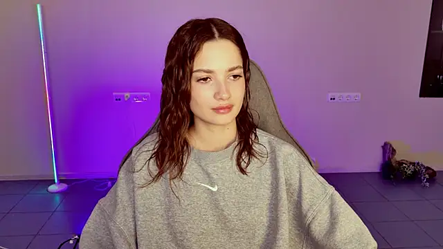 Snapshot of KiraVair chatting on 02.10.26 KiraVair online show from 02.10.26