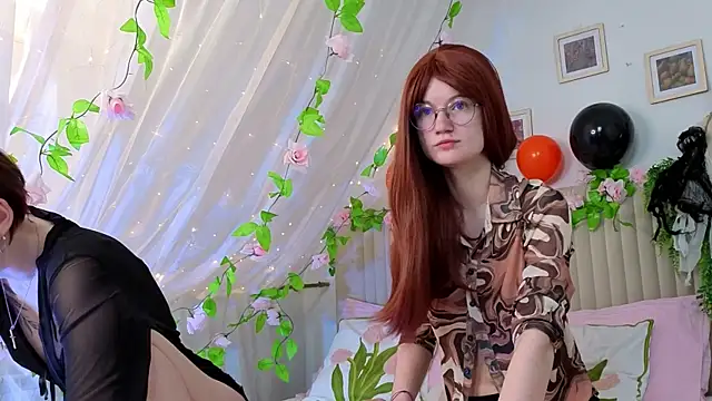 Lil tits girls online show from 10.24.25