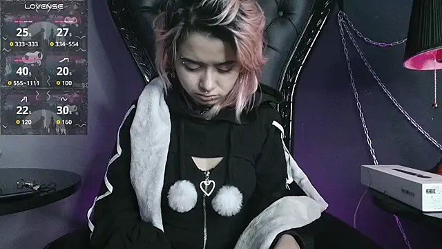 Navier   online show from 06.13.26