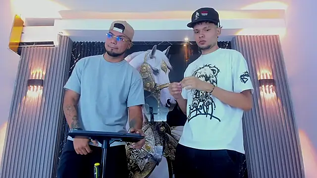 handsome boys22 online show from 12.02.25