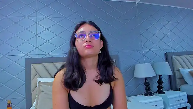 ViolettRouse online show from 03.04.26