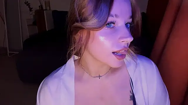 Snapshot of Babymoney_2007 chatting on 10.23.25 Babymoney 2007 online show from 10.23.25