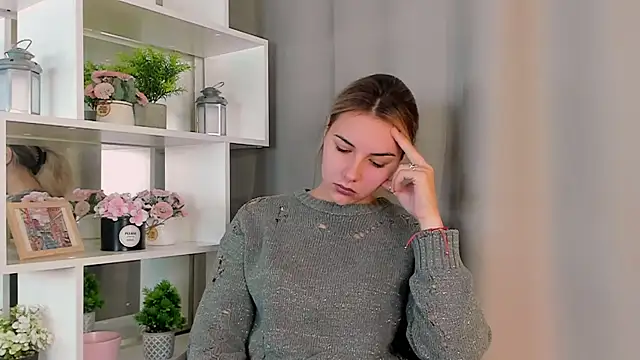 NicolBadena online show from 10.19.25