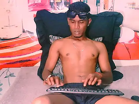 IndianThuggin online show from 11.04.25